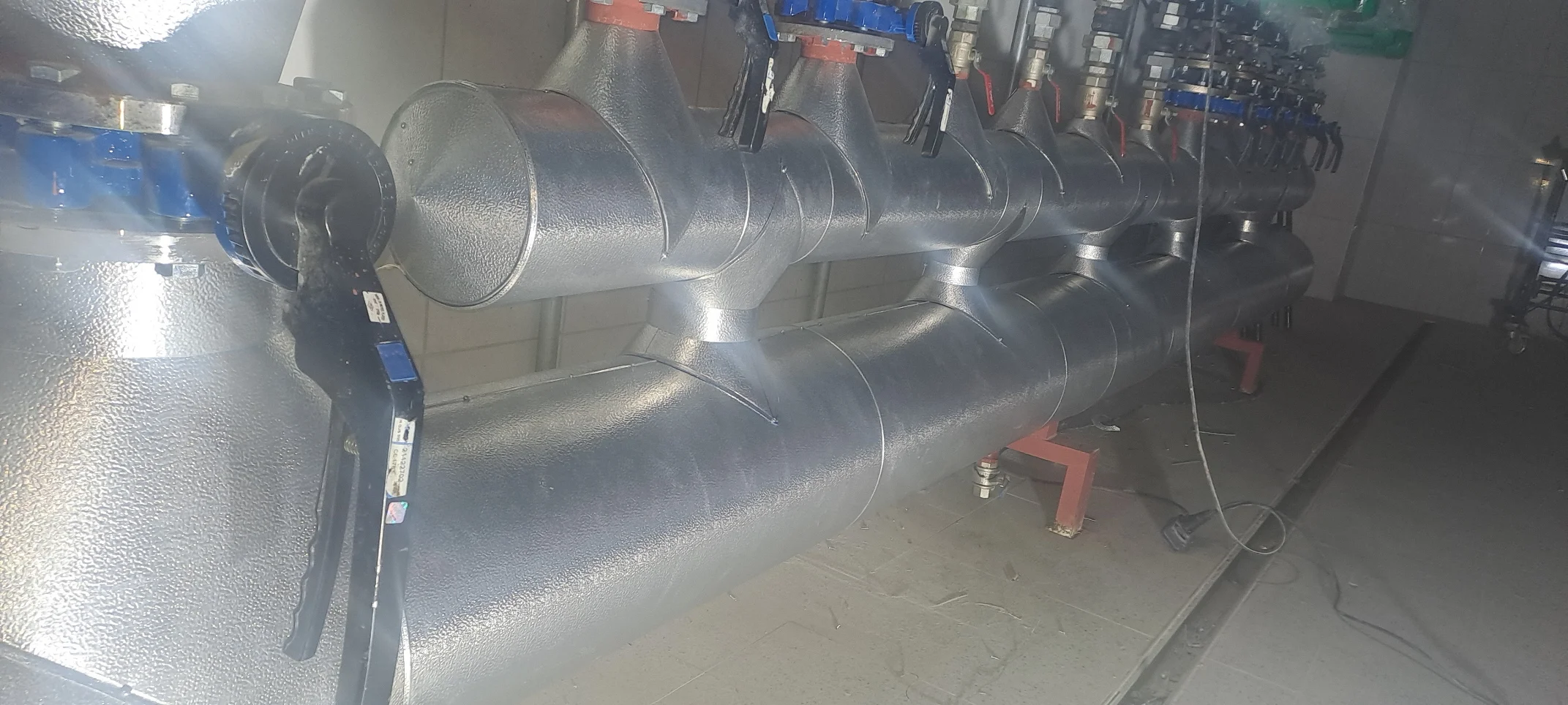 Sıcak boru izolasyonu uygulaması - endüstriyel tesisat ve enerji verimliliği